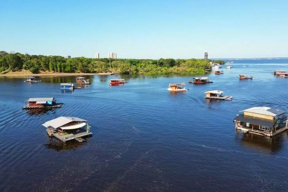 Justi&ccedil;a autoriza uso da pol&iacute;cia para retirada dos flutuantes do Lago Tarum&atilde;-A&ccedil;u