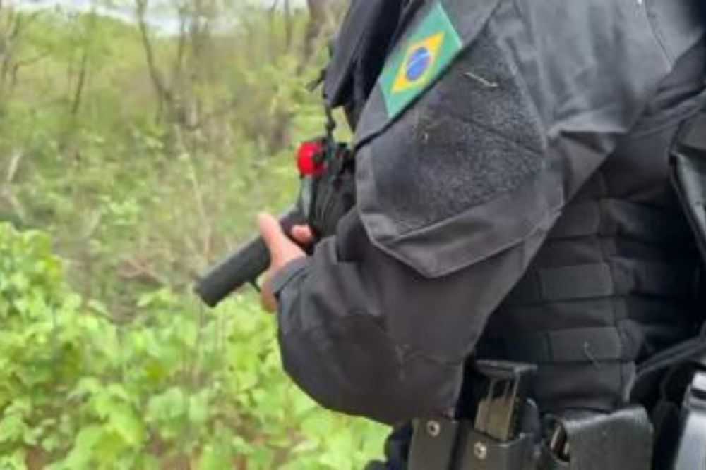 Munição de fuzil é encontrada em esconderijo de fugitivos de Mossoró
