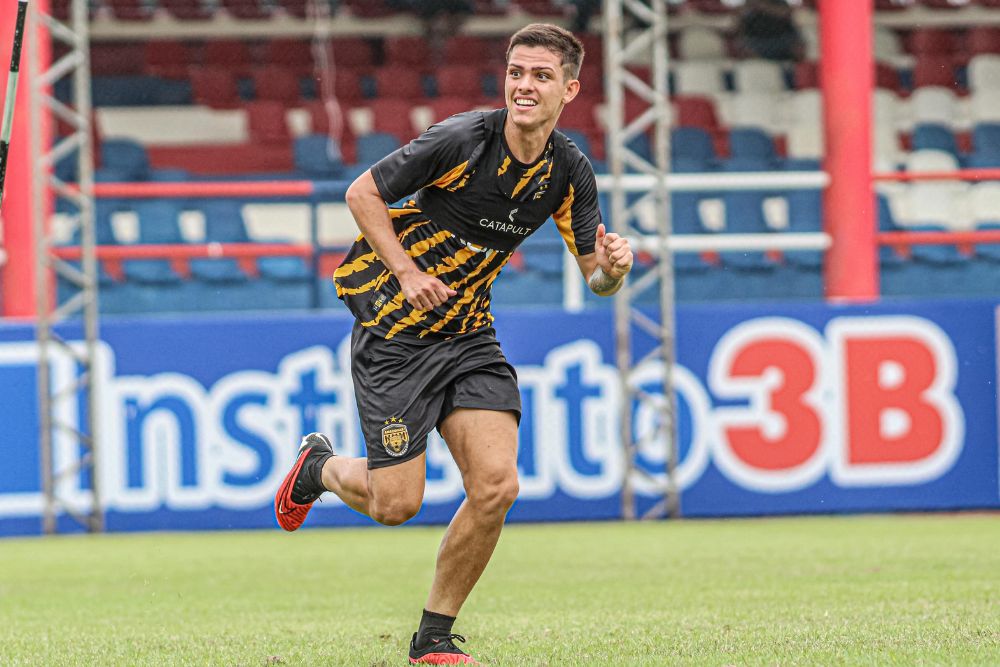 Amazonas FC oficializa contratação de meia campeão da Libertadores Amazonas FC oficializa contratação de meia campeão da Libertadores