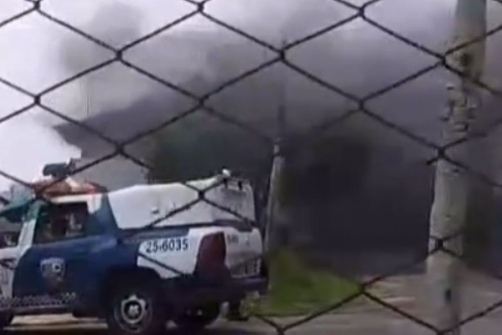 Pr&eacute;dio de apoio log&iacute;stico da Pol&iacute;cia Militar &eacute; atingido por inc&ecirc;ndio em Manaus