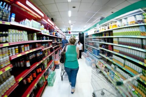 Cesta básica sobe em 14 capitais brasileiras em fevereiro