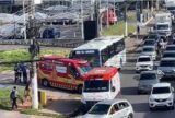 Passageira é socorrida após ter convulsão em ônibus de Manaus