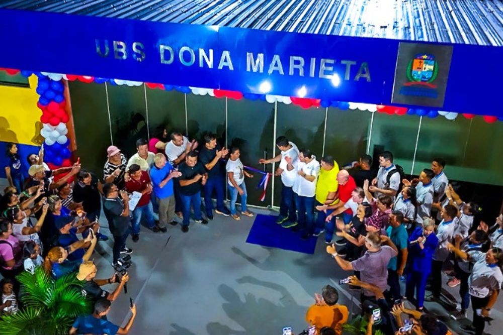 Prefeitura de Parintins realiza inaugurações nas zonas rural e urbana do município Prefeitura de Parintins realiza inaugurações nas zonas rural e urbana do município