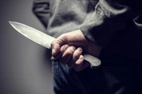 Homem é esfaqueado no abdômen, braço e tórax no bairro Compensa