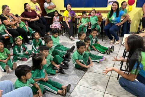 'Semana da Água e da Árvore' leva educação ambiental para escolas de Parintins