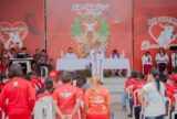 Boi Garantido inicia trabalhos nos galpões de alegorias com missa em ação de graças