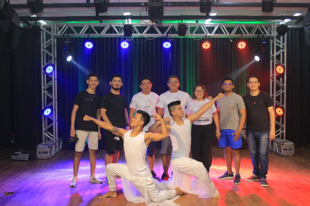 Projeto une dan&ccedil;a e ilumina&ccedil;&atilde;o em lugares de mem&oacute;ria afetiva em Parintins