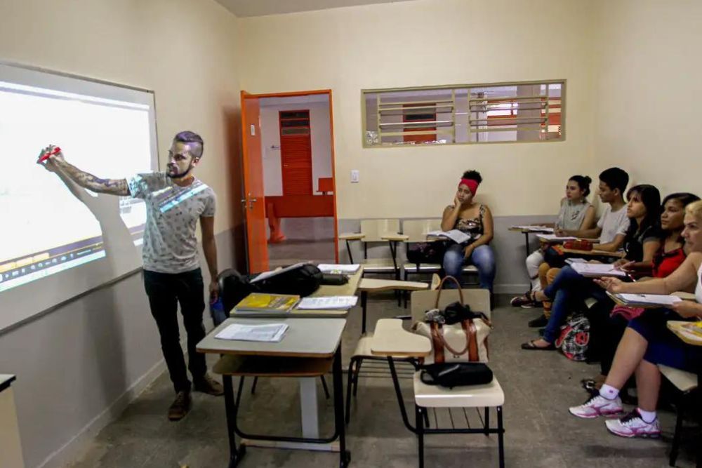 C&acirc;mara dos Deputados aprova texto-base do novo ensino m&eacute;dio