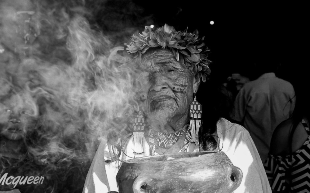 Exposição coletiva propõe diálogo entre a Amazônia e Portugal por meio da literatura e da fotografia Exposição coletiva propõe diálogo entre a Amazônia e Portugal por meio da literatura e da fotografia