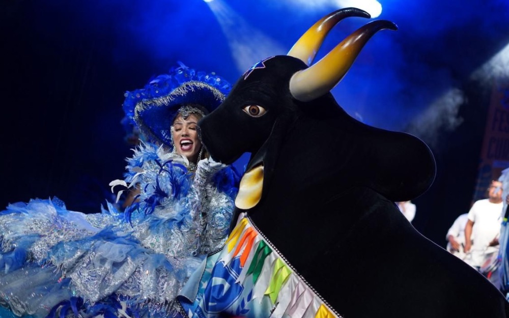 Boi Caprichoso brilha ao apresentar espet&aacute;culo &lsquo;O duelo da Amaz&ocirc;nia&rsquo; durante Festival de Curitiba