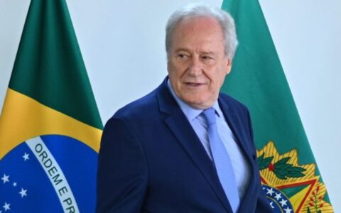 PF cumpre mandado contra suspeito de criar perfil falso de Lewandowski em rede social