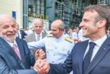 Macron chega ao Planalto para último dia de agenda no Brasil