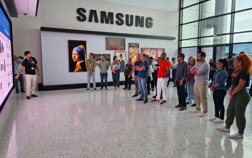Servidores de unidades regionais da Suframa conhecem f&aacute;brica da Samsung e ICTs locais