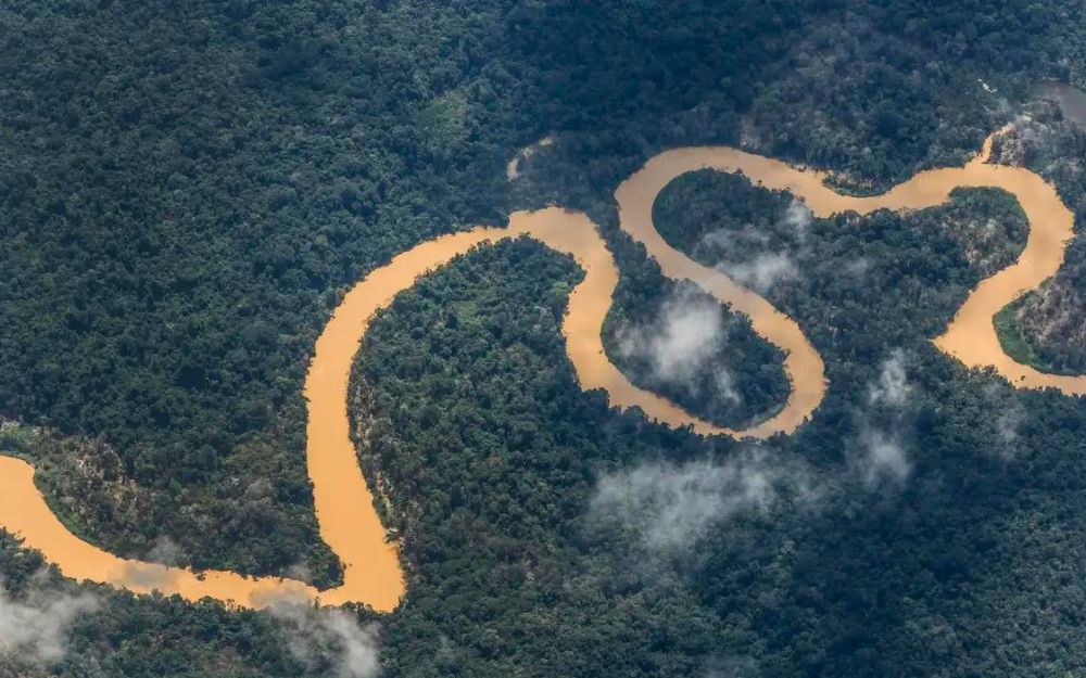 Forças Armadas combatem garimpo na Terra Indígena Yanomami Forças Armadas combatem garimpo na Terra Indígena Yanomami