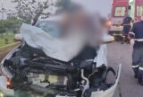 Motociclista morre e esposa fica gravemente ferida após casal colidir contra carro que trafegava na contramão em Manaus