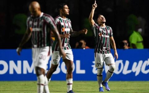Fluminense enfrenta Colo-Colo em busca da primeira vitória na Libertadores