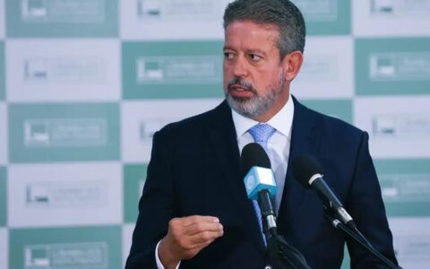 Lira anuncia criação de grupo para debater nova PL das Fake News
