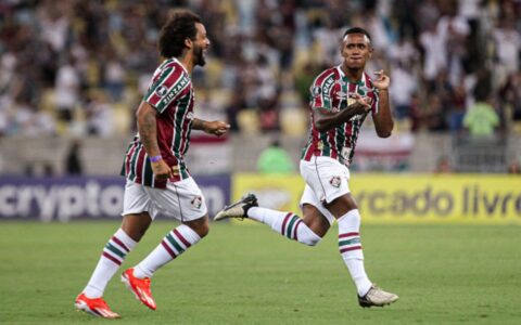 Fluminense derrota Colo-Colo por 2 a 1 e assume liderança na Libertadores