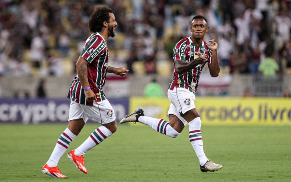 Fluminense derrota Colo-Colo por 2 a 1 e assume lideran&ccedil;a na Libertadores