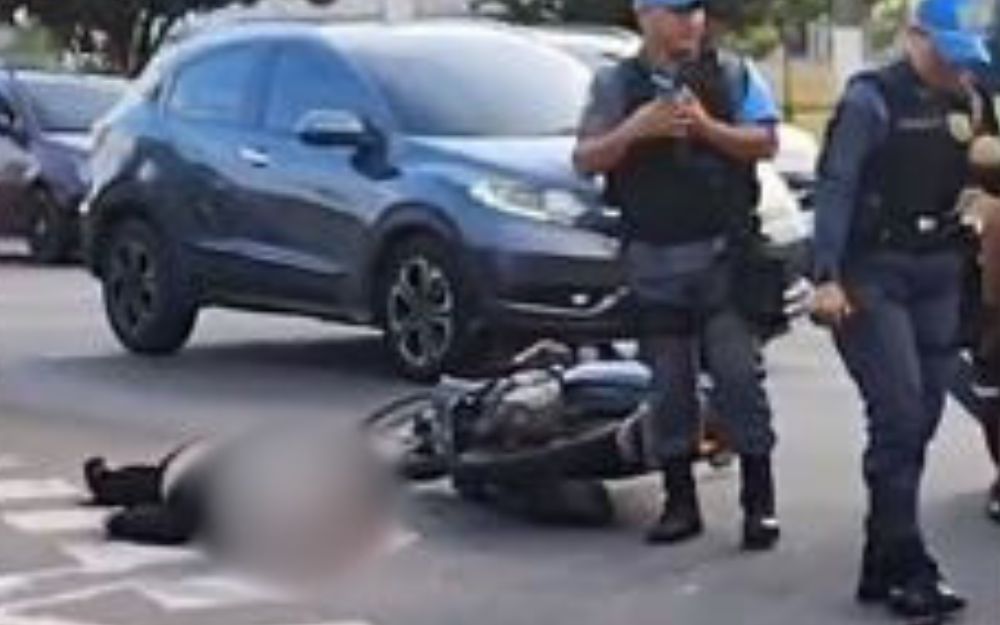 Motociclista morre ao colidir contra carro na avenida Torquato Tapaj&oacute;s