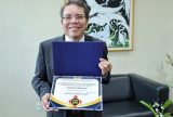 Auditor do TCE-AM recebe medalha do Mérito Penitenciário do Amazonas