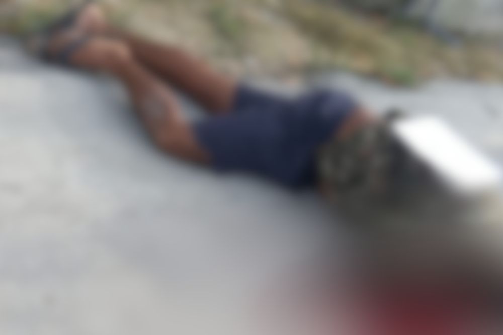 Homem é executado com mais de 10 tiros no bairro Lago Azul Homem é executado com mais de 10 tiros no bairro Lago Azul