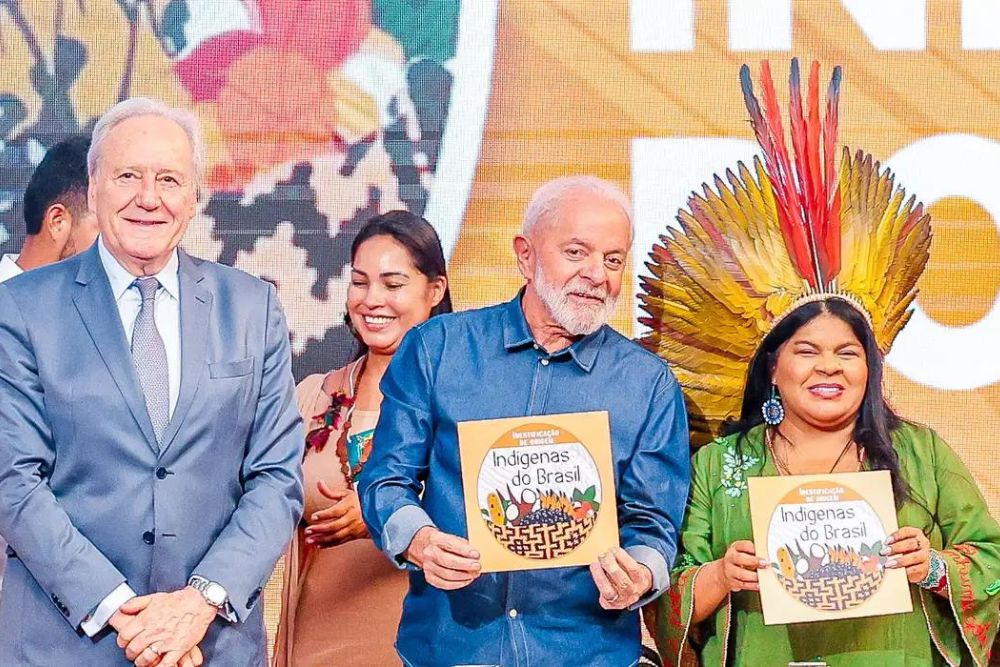 Lula homologa terras ind&iacute;genas na Bahia e em Mato Grosso