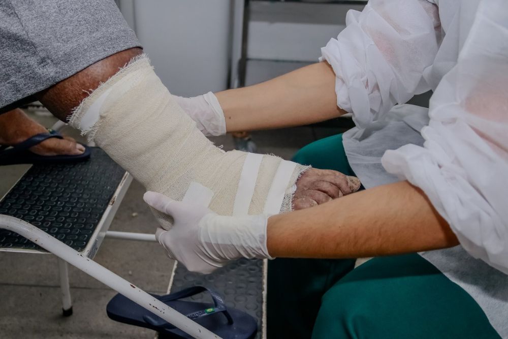 Programa P&eacute; Diab&eacute;tico oferece atendimento multiprofissional a pacientes de Manaus