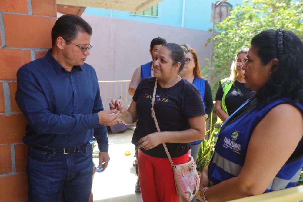UGPE entrega apartamento recuperado após incêndio no Residencial Manaus UGPE entrega apartamento recuperado após incêndio no Residencial Manaus