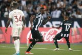 Botafogo supera Universitario e conquista primeira vitória na Libertadores