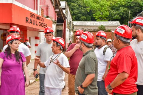 Garantido exibe a patrocinadores, como a Eneva, as obras no curral