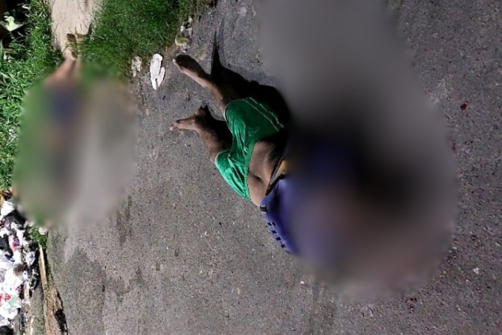 Dupla é encontrada morta com braços amarrados no bairro Jorge Teixeira Dupla é encontrada morta com braços amarrados no bairro Jorge Teixeira