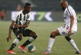 Botafogo derrota Vitória no Nilton Santos pela Copa do Brasil