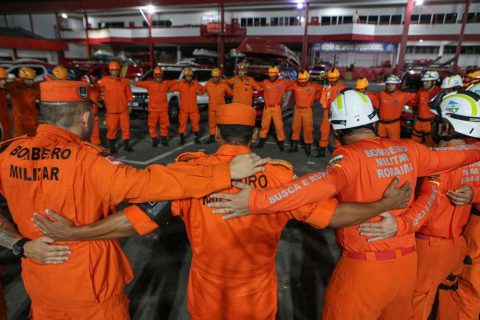 Bombeiros do AM seguem para missão humanitária no Rio Grande do Sul