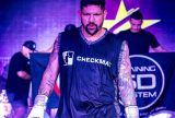 Lutador de MMA é preso por agredir, injuriar e ameaçar de morte a ex-namorada em Manaus