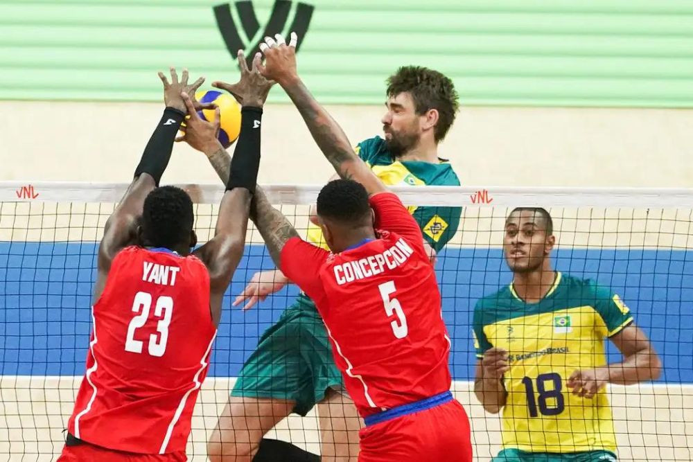 Seleção brasileira de vôlei é derrotada na estreia da Liga das Nações Masculina Seleção brasileira de vôlei é derrotada na estreia da Liga das Nações Masculina