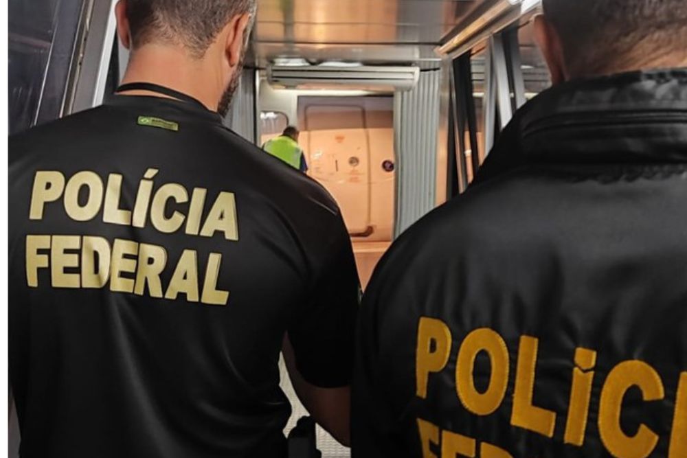 PF prende foragido da Justiça do Pará no aeroporto de Manaus PF prende foragido da Justiça do Pará no aeroporto de Manaus
