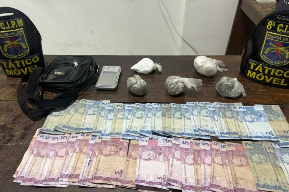 Trio é preso por tráfico de drogas em Envira e Iranduba Trio é preso por tráfico de drogas em Envira e Iranduba