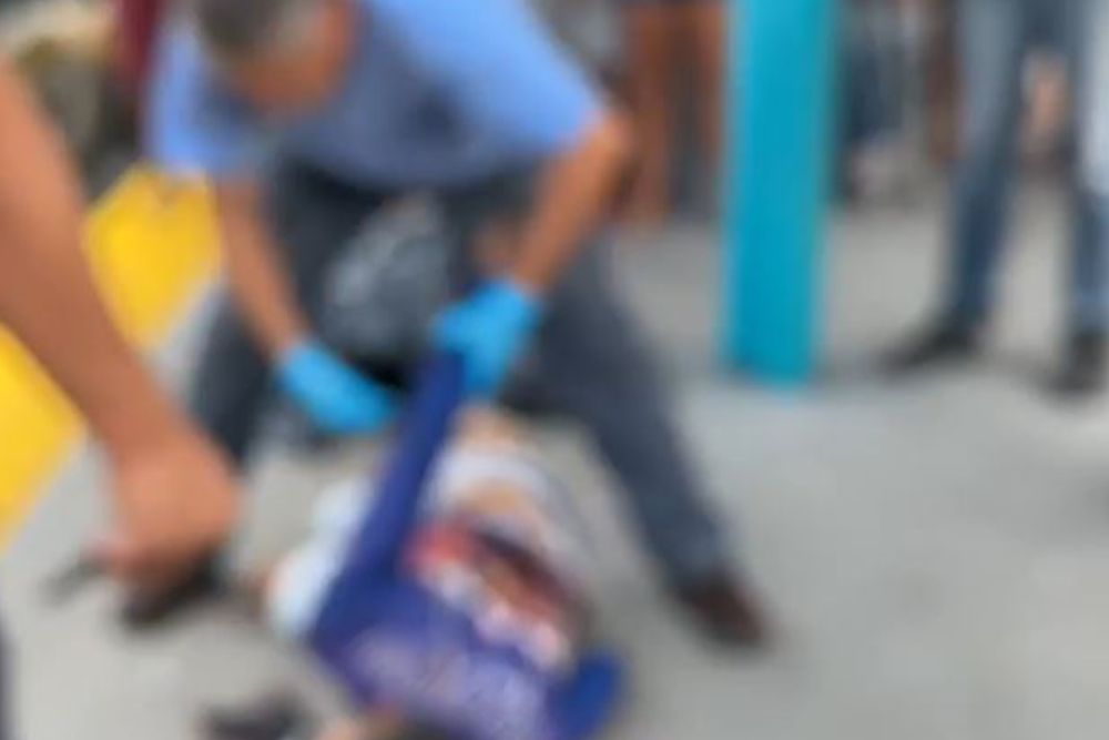 Vendedor de &aacute;gua &eacute; executado a tiros em plataforma de &ocirc;nibus em Manaus