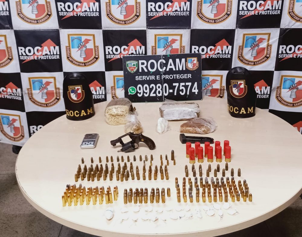 Polícia prende sete pessoas e apreende cinco armas de fogo em Manaus Polícia prende sete pessoas e apreende cinco armas de fogo em Manaus