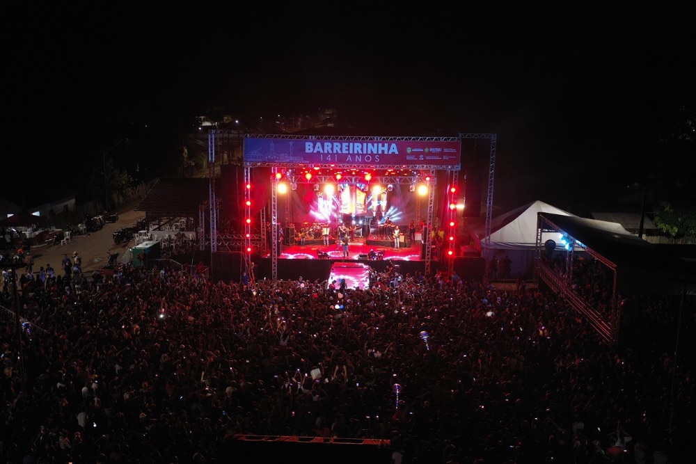 Barreirinha celebra 143 anos com show de Marília Tavares Barreirinha celebra 143 anos com show de Marília Tavares
