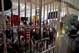 Congresso derruba veto de Lula e volta a proibir "saidinha" de presos