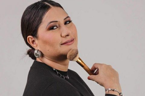 Caso Djidja: Maquiadora se entrega a Polícia após ter prisão preventiva decretada; cabeleireiro segue foragido