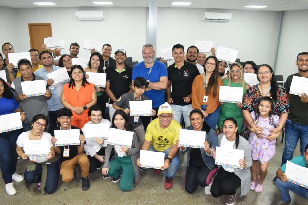 Manaus certifica 5ª turma do curso ‘Técnico de Celular’ Manaus certifica 5ª turma do curso ‘Técnico de Celular’