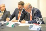 Sema assina acordo de cooperação com Serviço Florestal Brasileiro para alavancar concessões florestais no Amazonas
