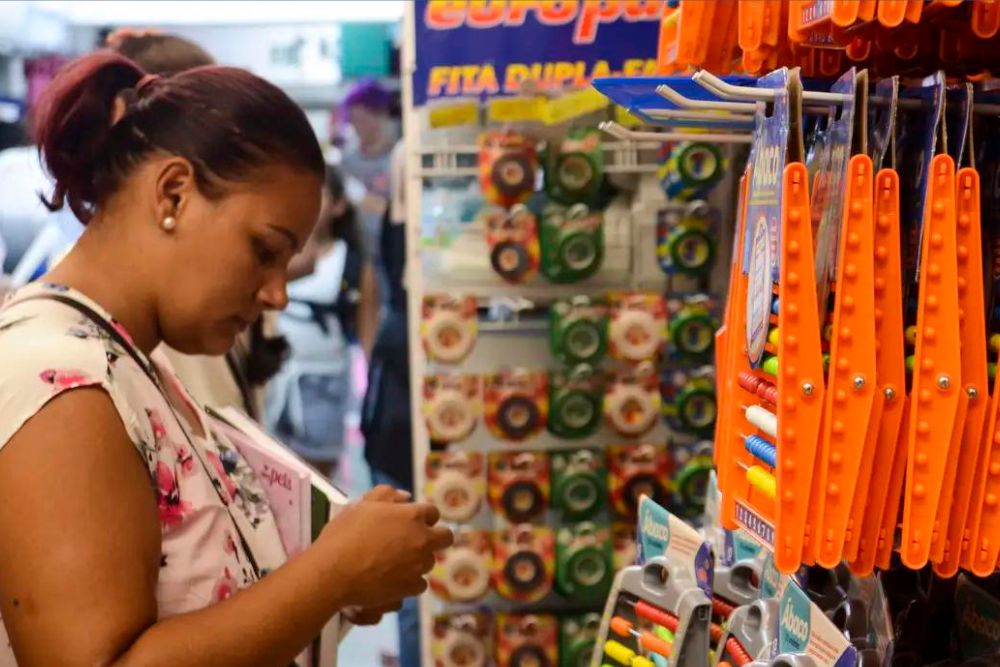 Vendas no varejo crescem 0,9% em abril Vendas no varejo crescem 0,9% em abril