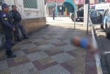 Policiais impedem morte de suposto assaltante dentro de viatura em Manaus