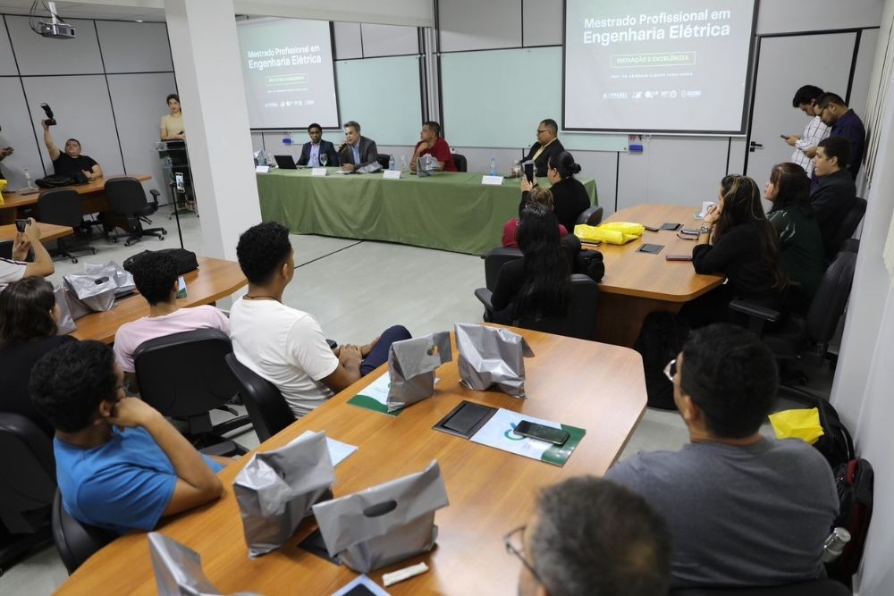 UEA inicia atividades do primeiro Mestrado Profissional em Engenharia Elétrica do Amazonas UEA inicia atividades do primeiro Mestrado Profissional em Engenharia Elétrica do Amazonas