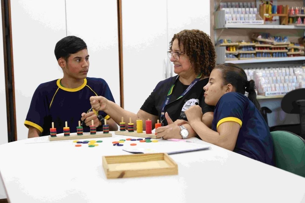 Sala de recursos de escola do Amazonas estimula alunos no esporte Sala de recursos de escola do Amazonas estimula alunos no esporte
