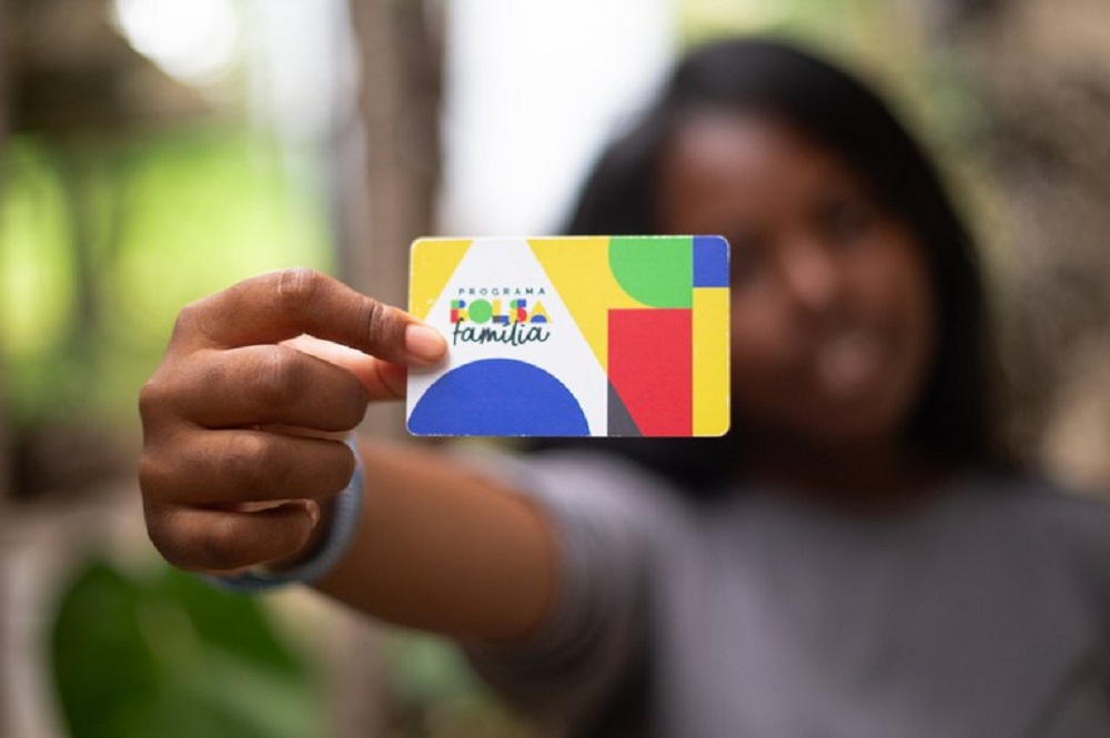 Caixa paga Bolsa Família a beneficiários com NIS de final 4 Caixa paga Bolsa Família a beneficiários com NIS de final 4